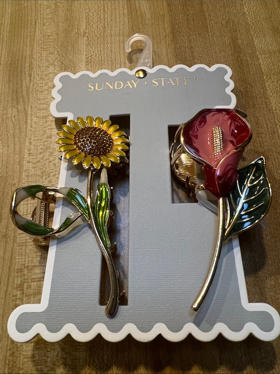 Other - #2564**Sunday State Floral Clip Set - Sunflower & Red Calla